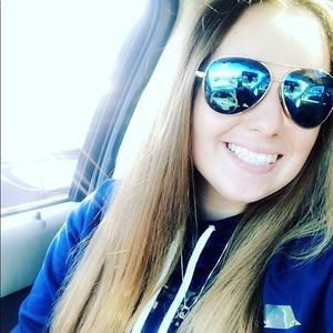 Meet your Posher, Haley